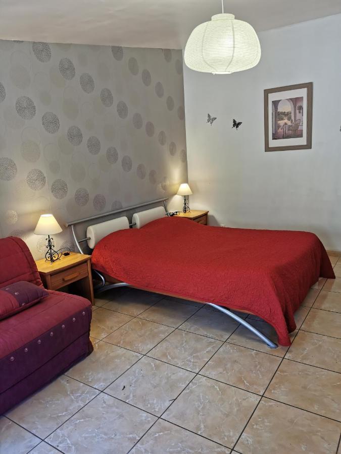La Chaumiere 2*