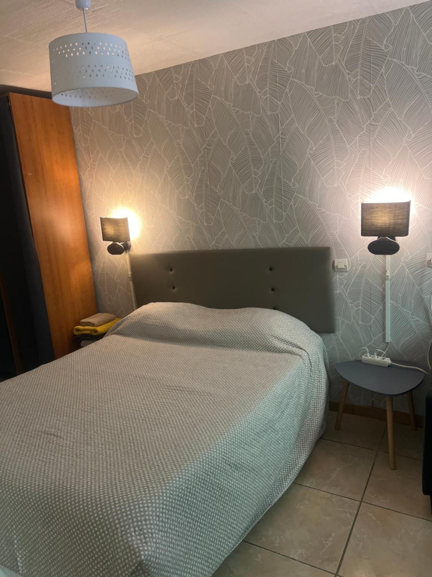 La Chaumiere Hotel